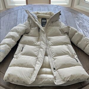 Helly Hansen Cream Puffer Jacket